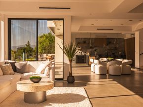 3920 Knobhill Drive, Sherman Oaks CA 91423