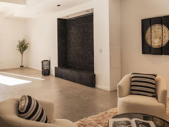 3920 Knobhill Drive, Sherman Oaks CA 91423