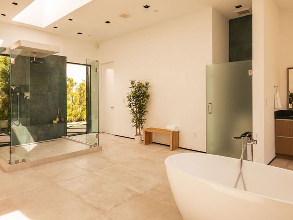 3920 Knobhill Drive, Sherman Oaks CA 91423