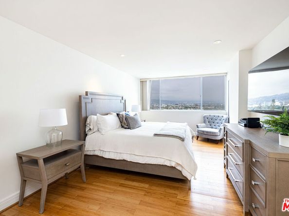 2220 Avenue Of The Stars 803, Los Angeles CA 90067