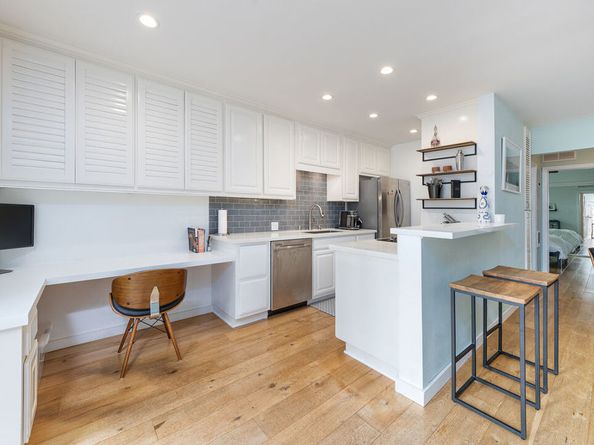 631 Bay Street, Santa Monica CA 90405