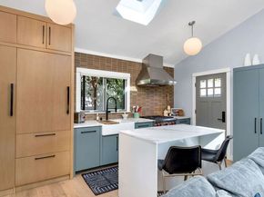 9009 Lloyd Place, West Hollywood CA 90069