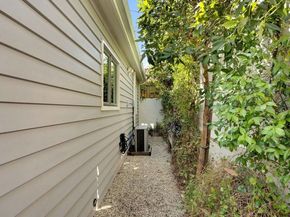 9009 Lloyd Place, West Hollywood CA 90069