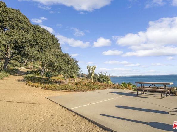 17350 W Sunset Boulevard 303, Pacific Palisades CA 90272