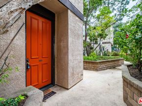 8711 Falmouth Avenue 104, Playa Del Rey CA 90293