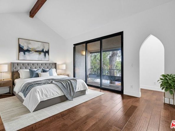 8711 Falmouth Avenue 104, Playa Del Rey CA 90293