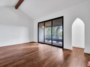 8711 Falmouth Avenue 104, Playa Del Rey CA 90293