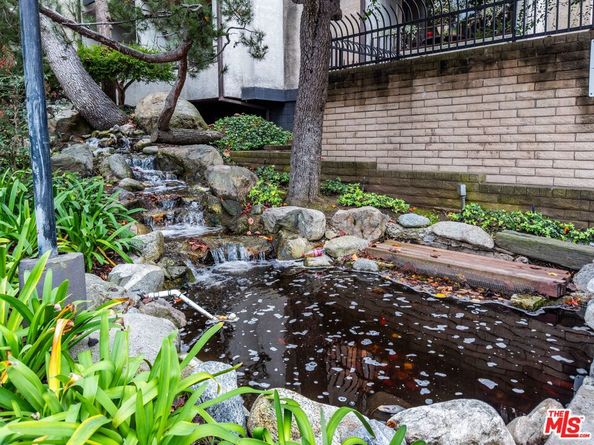 8711 Falmouth Avenue 104, Playa Del Rey CA 90293