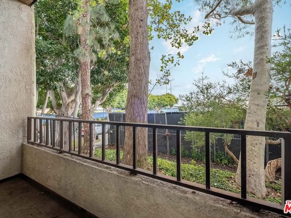 8711 Falmouth Avenue 104, Playa Del Rey CA 90293