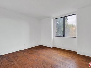 8711 Falmouth Avenue 104, Playa Del Rey CA 90293