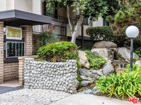 8711 Falmouth Avenue 104, Playa Del Rey CA 90293