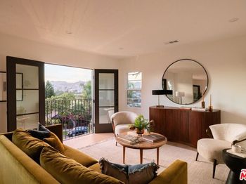 1018 Manzanita Street