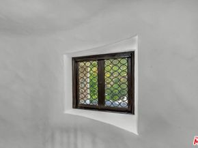 2027 N Edgemont Street, Los Angeles CA 90027