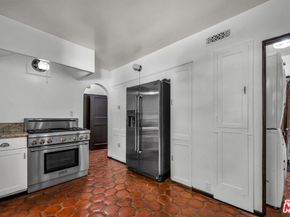 2027 N Edgemont Street, Los Angeles CA 90027