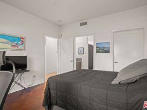 25 Delancy, Irvine CA 92612