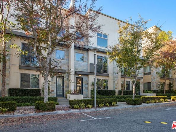 25 Delancy, Irvine CA 92612