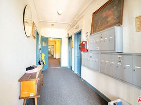 859 N June Street, Los Angeles CA 90038