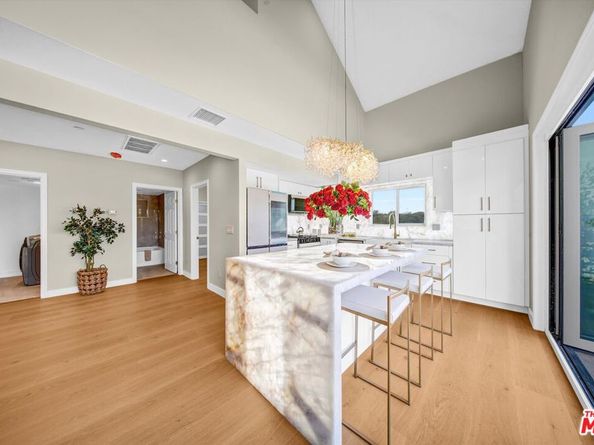 1902 Gates Avenue, Redondo Beach CA 90278