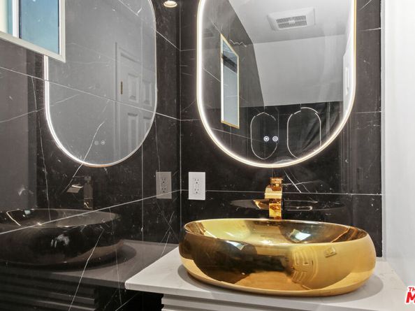 1902 Gates Avenue, Redondo Beach CA 90278