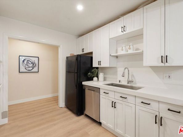 6001 Canterbury Drive 110, Culver City CA 90230