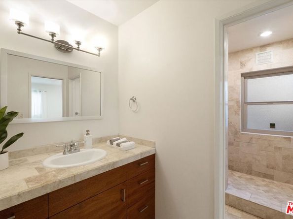 6001 Canterbury Drive 110, Culver City CA 90230