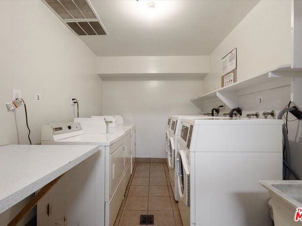 6001 Canterbury Drive 110, Culver City CA 90230