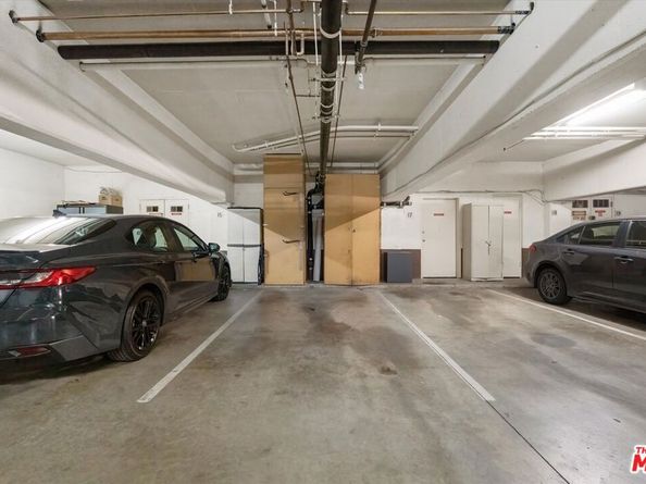 6001 Canterbury Drive 110, Culver City CA 90230