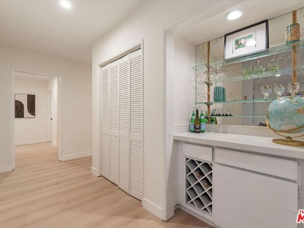 6001 Canterbury Drive 110, Culver City CA 90230