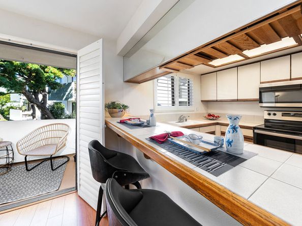 5000 S Centinela Avenue 214, Los Angeles CA 90066