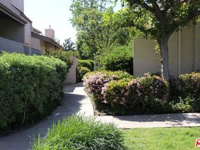 15137 Magnolia Boulevard A, Sherman Oaks CA 91403