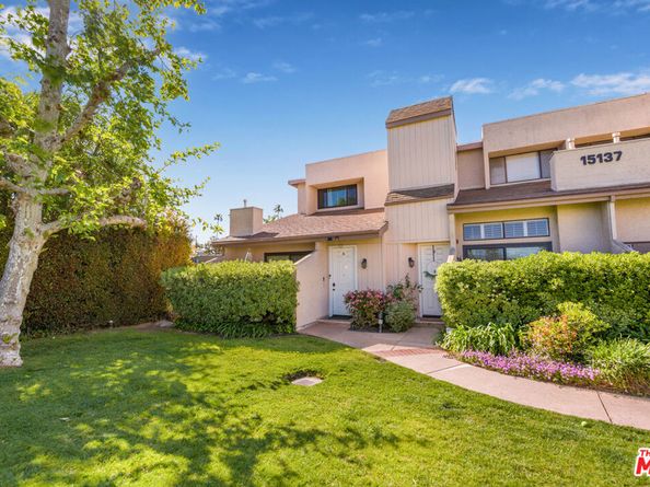 15137 Magnolia Boulevard A, Sherman Oaks CA 91403
