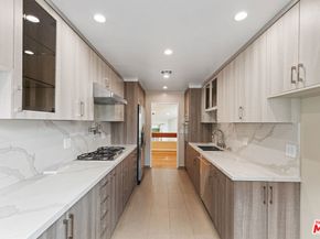 15137 Magnolia Boulevard A, Sherman Oaks CA 91403