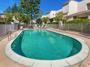 15137 Magnolia Boulevard A, Sherman Oaks CA 91403