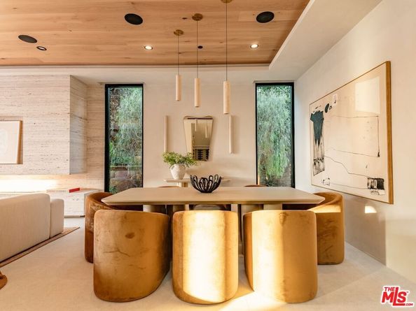 517 N Edinburgh Avenue, Los Angeles CA 90048