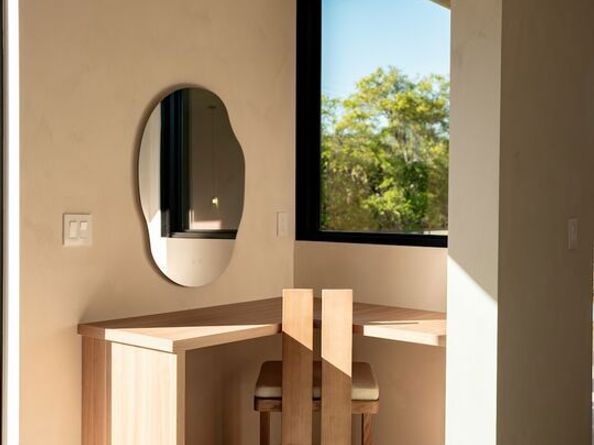 517 N Edinburgh Avenue, Los Angeles CA 90048