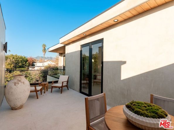 517 N Edinburgh Avenue, Los Angeles CA 90048