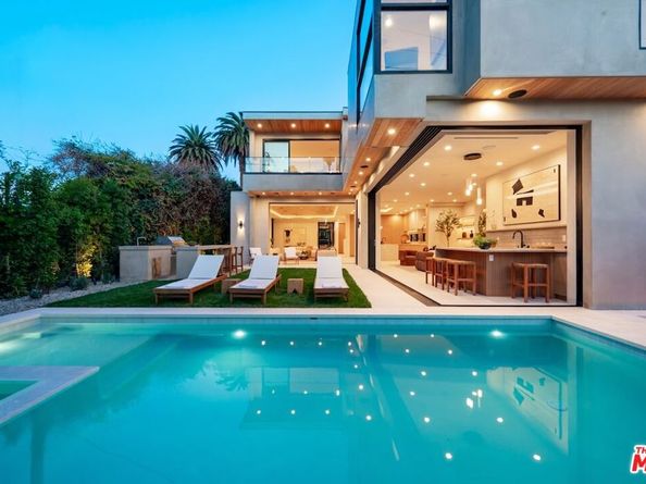 517 N Edinburgh Avenue, Los Angeles CA 90048