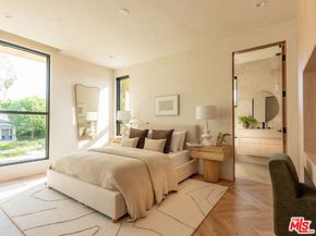 517 N Edinburgh Avenue, Los Angeles CA 90048