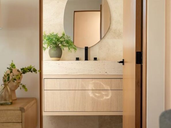 517 N Edinburgh Avenue, Los Angeles CA 90048