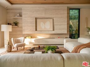 517 N Edinburgh Avenue, Los Angeles CA 90048