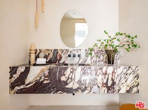 517 N Edinburgh Avenue, Los Angeles CA 90048