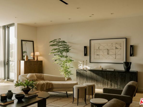 702 N Doheny Drive 302, West Hollywood CA 90069