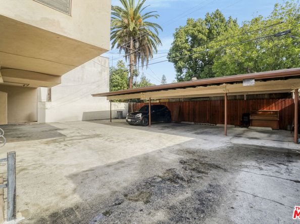 904 N Spaulding Avenue, West Hollywood CA 90046