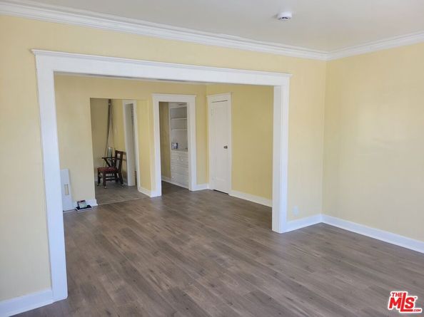 309 W 50th Street, Los Angeles CA 90037