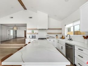 4223 Edgehill Drive, Los Angeles CA 90008