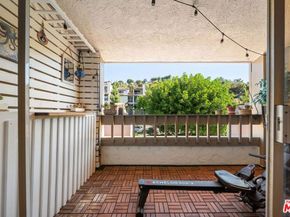 17084 Palisades Circle, Pacific Palisades CA 90272