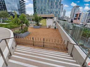 889 Francisco Street 1508, Los Angeles CA 90017