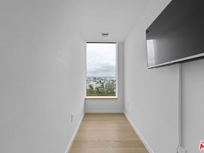 889 Francisco Street 1508, Los Angeles CA 90017