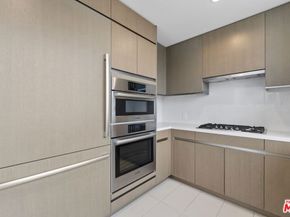 889 Francisco Street 1508, Los Angeles CA 90017