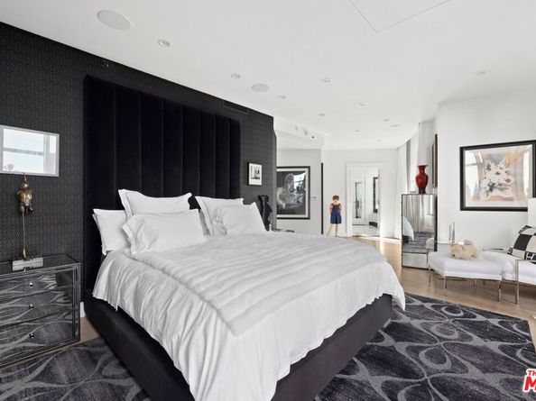 1 W Century Drive 5B, Los Angeles CA 90067